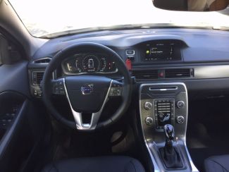 Volvo V70 Kombi mieten mit Vollausstattung und Ledersitzen