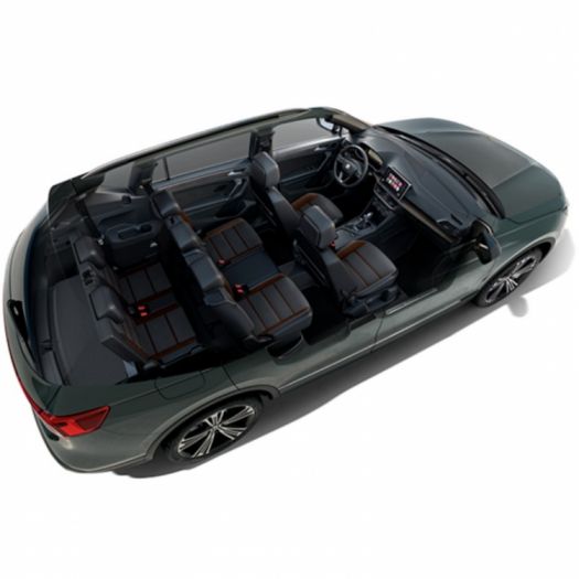 Vollausstattung mit Navi, Klimaanlage, Touch-Display, Bluetooth und Stauassistent, großer Kofferaum