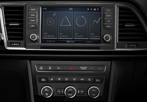 Vollausstattung mit Navi, Klimaanlage, Touch-Display, Bluetooth und Stauassistent